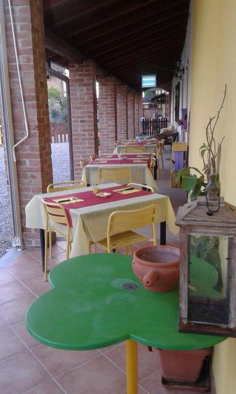 Agriturismo Il Vecchio Portico Francavilla Bisio Eksteriør billede