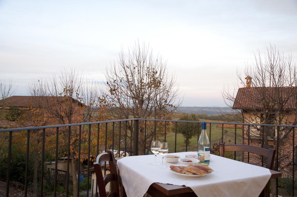 Agriturismo Il Vecchio Portico Francavilla Bisio Eksteriør billede