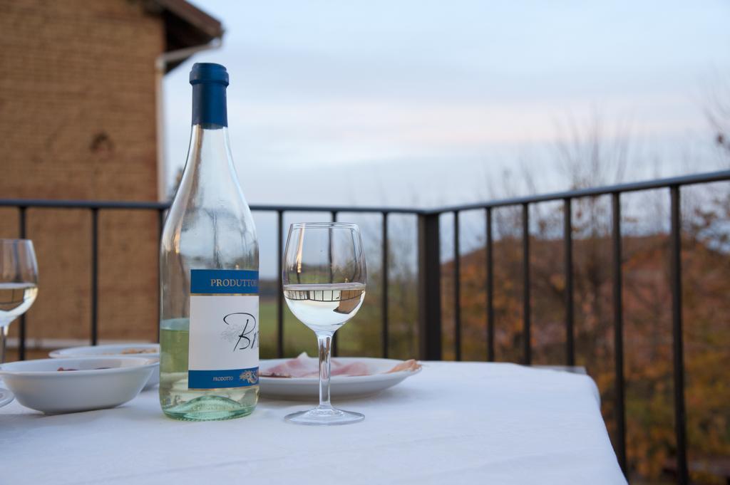 Agriturismo Il Vecchio Portico Francavilla Bisio Eksteriør billede