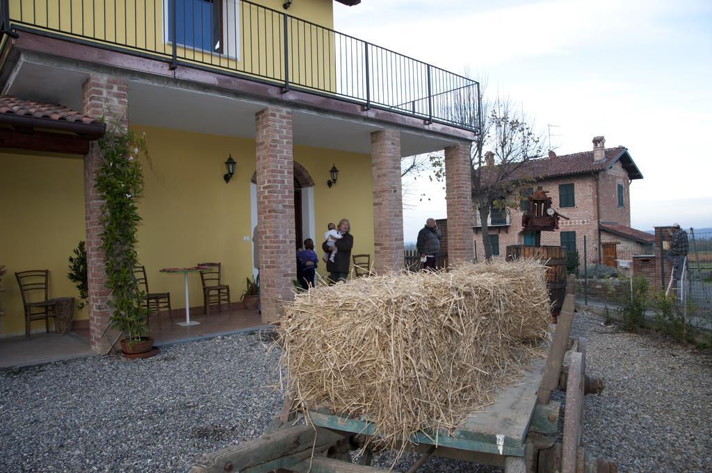 Agriturismo Il Vecchio Portico Francavilla Bisio Eksteriør billede
