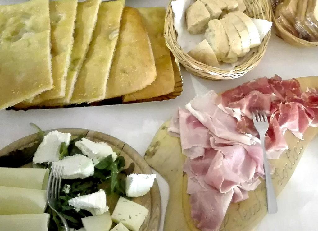 Agriturismo Il Vecchio Portico Francavilla Bisio Eksteriør billede